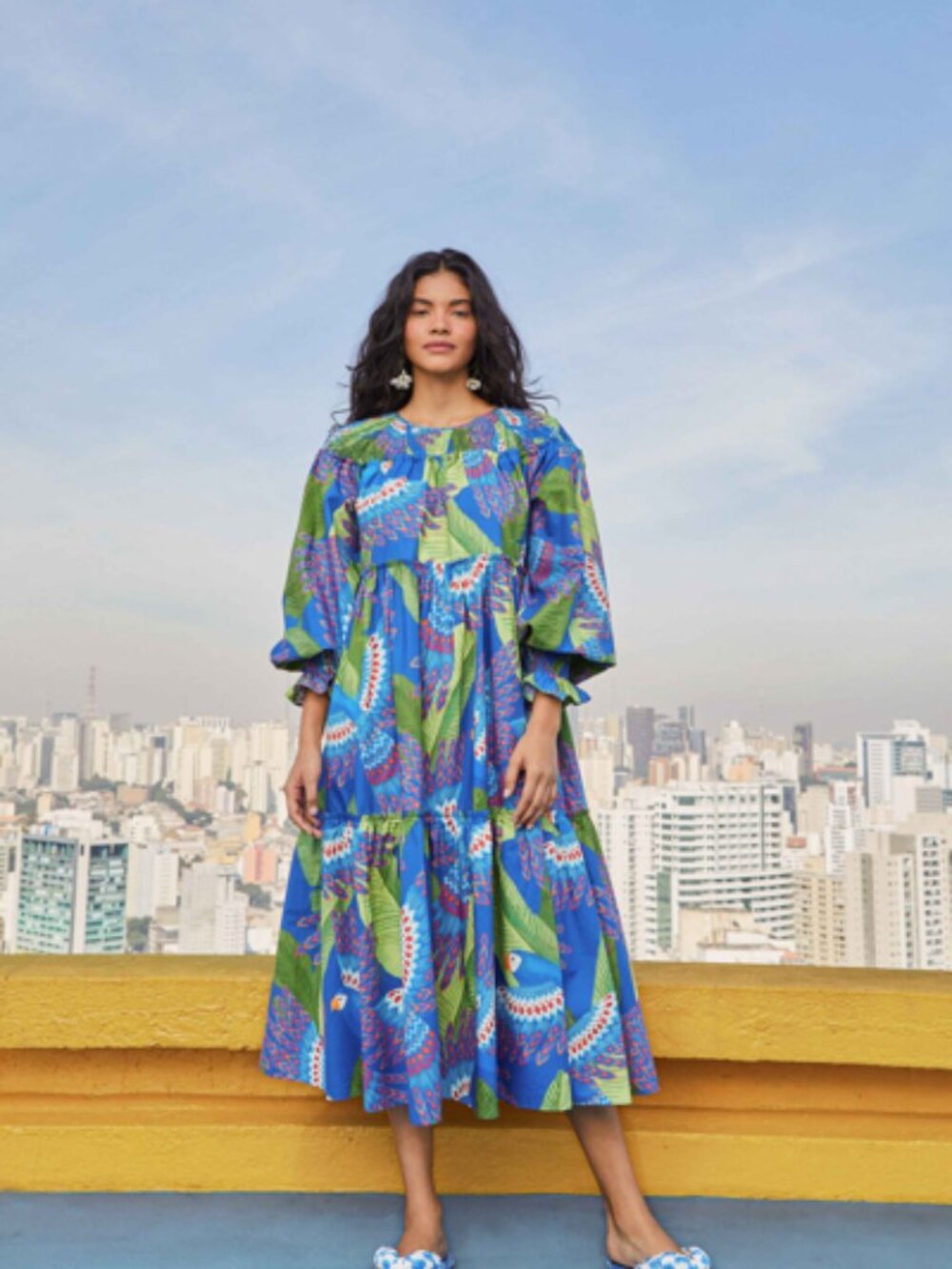 FARM RIO Blue Macaw Long Sleeve Midi Dress In Multi